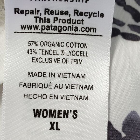 Patagonia White Oraganic Cotton Blend with Cut-Out - Picture 4 of 5